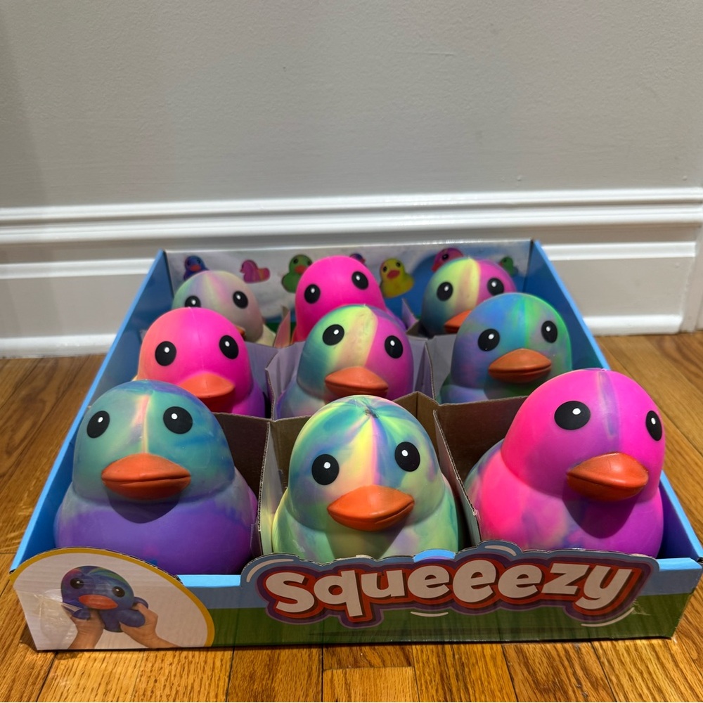 ONE Squeezy Squeeezy tie dye Squishy Duck NWT Toymendous